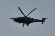 Morten 13 juli 2021 - LN-ORA besøker Høyenhall på kvelden, Politiets første helikopter av type Leonardo Spa AW169