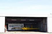 Inne i hangaren her står det også et fly, men her må jeg gjette litt så dette kan være feil. Men jeg mener det er et Saab 91B-2 Safir