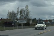 Vi tar Solørvegen retning Våler og møter en Volkswagen 1300 fra 1967. Tror jeg har snakket med han på FB