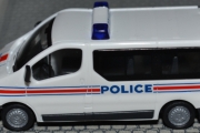 Renault Trafic minibus police