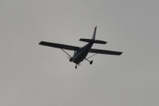 Morten 28 september 2020 - LN-NFA over Høyenhall, det er en Cessna 182Q Skylane fra 1978. Synd det er så grått vær om dagen