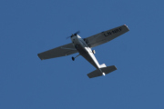Morten 16 august 2020 - LN-NRF over Høyenhall, det er et Cessna Skyhawk 172S