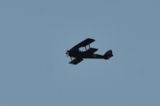 Morten 18 juni 2020 - 153 over Høyenhall, det er et Tiger Moth som Veteranflygruppa i Nedre Romerike Flyklubb har