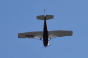 Morten 19 april 2020 - Første flyet over Høyenhall, det er LN-RAL som er et Cessna 172