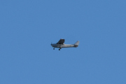 Morten 22 april 2020 - Småfly over Høyenhall, tar jeg ikke feil så er det LN-NRF som er et  Cessna 172S Skyhawk SP