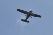 Morten 25 juli 2020 - LN-ULF over Porsgrunn, det er et Cessna 182P Skylane
