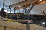Morten 5 februar 2020 - Jeg er på Oslo lufthavn og ser hvordan en FN-W Spitfire Mk.IX framsto i 331-skvadronen. FN-W har aldri eksistert forresten, kun en 1:1 modell