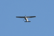 Morten 2 juni 2021 - LN-AGW over Høyenhall, det er Gardermoen Flyklubb som kommer med sitt Cessna 172S Skyhawk SP