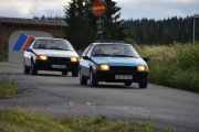 Fredag - Så ankommer det to norske biler, Renault-er som ikke ble importert inn til Sverige. Fremst har vi en Renault Fuego TX fra 1981 og bak er en som er akkurat samme modellen