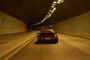 Passet veldig bra og ha denne bilen foran seg i tunnelen, håper jeg kan vise dere filmen med gromlyden