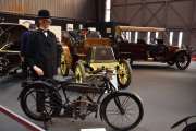 Retromobile 2020 - En Douglas, veldig tidlig utgave med reimdrift og karbidlampe