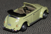 VW Beetle - Litt større en 1/87 skala. Kjøpt i Reims 2019