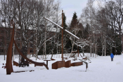 Vikingparken og hesten er tatt inn ser jeg