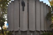 Fritzners gate 15 ligger den American Lutheran Church som ble innviet i 1964, jeg trodde faktisk den var eldre. Den er tegnet av amerikanske arkitekter
