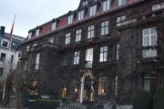 Gabels gate 16 er fra 1912 og her holder Hotell Gabelshus til. Arkitektene var Morgenstierne & Eide
