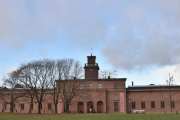 Nobels gate 32 er Vigelandmuseet som ble åpnet i 1920 åra av Oslo Kommune som atelier, bolig og fremtidig museum for den norske billedhuggeren Gustav Vigeland