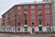 Thomas Heftyes gate 64 er fra 1927 og arkitekt var  Henry Fearnley Coll