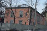 Fagerheimgata 16 er fra 1865 og er det opprinnelige løkkehuset på løkka Thorseng. Ordfører Rolf Stranger bodde her i gamle dager