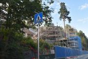 Fyrstikkbakken 14 og bilde er tatt i juli 2022. Fyrstikkbakken 14 er et fremtidsrettet boligprosjekt med 160 selveier- og borettslagsleiligheter på Bryn i Oslo - her må vi følge med