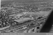 Grefsen stasjon og Grefsen vognhall og verksted. Her fant jeg et bilde som er tatt i 1954, da kan vi sammenligne