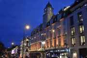 Karl Johans gate 31. Grand Hotel ble åpnet i 1874 av konditor Julius Fritzner så det kan komme flere datoer her