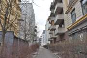 Fra Grønlandsleiret ser vi inn i gågaten Margit Hansens gate