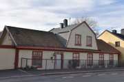 St. Halvards gate 31 er fra rundt 1850, ble ombygd i 1955 og skal være en hovedbygning fra et tidligere løkkeanlegg