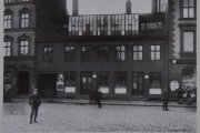 Stortorvet 4. Kilde: Byminner Oslo Bymuseum. Stortorvet skal vi komme tilbake til. Legg merke til skrivemåten, Stortorvet - Stortorget