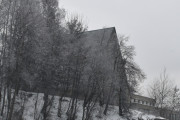 Byggveien 10 ligger Manglerud kirke som er fra 1963 og arkitekt var Carl Corwin. Jeg har gifta meg to ganger i den kirken her