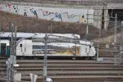 Dyvekes vei-Tog. Dette er en såkalt EL 18 som det ble levert 22 stykker av i 1996. Topphastighet er 200 km/t og den veier 82,2 tonn