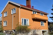 Høyenhallsvingen 21A fant jeg ikke alderen på, men jeg er sikker på at det er gammelt