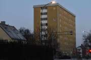 Grenseveien 66 er en 9 etasjes OBOS blokk som ble ombygd og rehabilitert i 2008. Tidligere så var den Trygdeboligen Vallegløtt og noen husker kanskje Kafe Svovel som ligger der enda