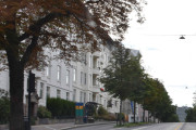 Bygdøy allé 45-51 er fra 1910-1912, den har fasade mot Balchens gate og Frederik Stangs gate også