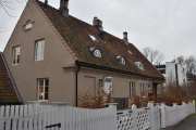Elisenbergveien 1 er fra 1924 og kanskje adressen har vært  Nobels gate 15 en gang, det vil historien vise