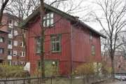 Gjørstads gate 5-7 og kalles Rosahjemmet som ble oppført i 1860 og tilhører Sankta Katarinahjemmet