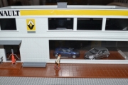 RENAULT Dealership - bilforhandler
