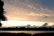 Tirsdag - kvelden siger innpå og vi tenker at vi legger oss tidlig, blir en lang tur i morgen over Øresundbrua