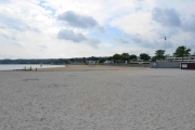 Tirsdag - flott badestrand hadde de også