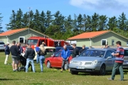 Lørdag - men alle koser seg på plassen