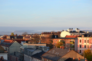 Svirrer bare rundt og tar bilder, hvor er solen best?