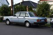 Men nå må vi registrere biler også, dette er en Volvo 240 GL fra 1992. Nesten veteran da, bare noen år til
