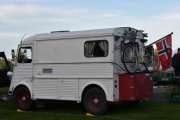 Fransk, dette er en Citroen HY 78 fra 1968, en av de første Renault-ene i 1/87 skala var denne. Da ser du hvor fersk jeg var, har den enda