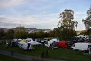 Se da folkens, klokken er halv åtte og det er bare sommervær