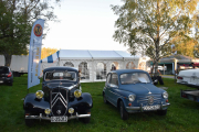 Selv om det er tidlig begynner vi med registreringen, fra venstre har du en Citroen 11 BL fra 1952 og til høyre for den en Neckar Jagst 770 fra 1963