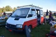 Denne har prøveskilt på seg så jeg kan bare anslå. Men det er en Renault Trafic og vil anslå årstallet rundt 1980 åra