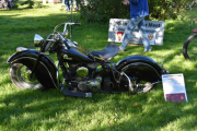 Så går vi over veien og ser på en fin Indian Chief fra 1947 også kalt Høvdingen