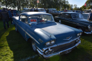 Og neste er en Chevrolet Impala fra 1958 og den er til salgs. Det står ingen pris på lappen, men her er det bare å ringe den som tør