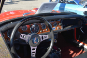 Og slik ser da en Sunbeam ut innvendig, med teak dashbord og greier