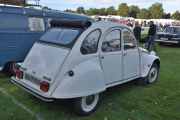Den neste vi kommer til er fransk og er vel det nærmeste vi kommer når det gjelder bilen min, som ikke er her i dag. Dette er en Citroen 2CV6 Special fra 1972