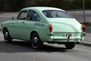 En bil passerer meg, det er en Volkswagen VW 1600 TL fra 1969, den skal du lete lenge etter